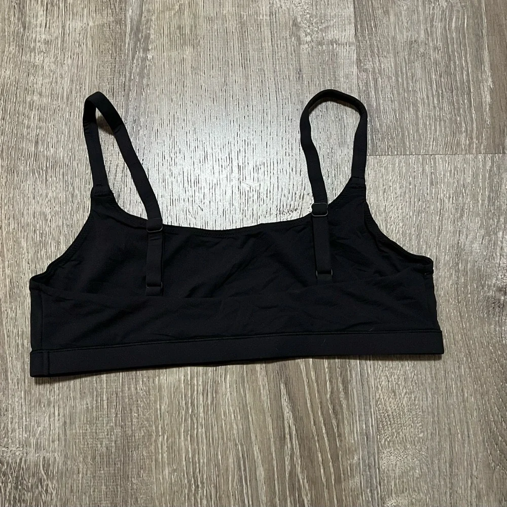 Skims SCOOP BRALETTE in black - Picture 4 of 6